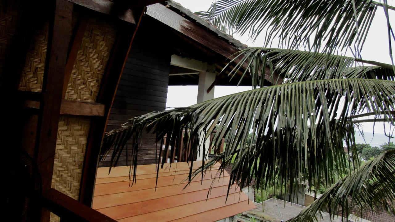 Dikaloha Surfschool And Stay Airsatang Exteriör bild