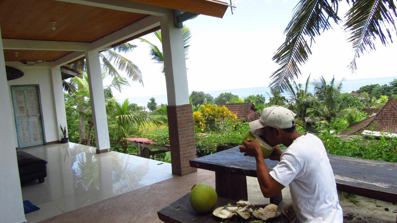 Dikaloha Surfschool And Stay Airsatang Exteriör bild