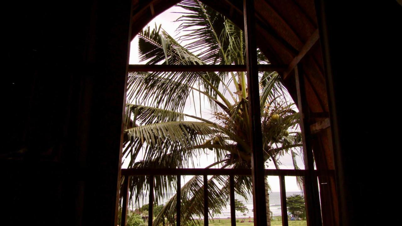 Dikaloha Surfschool And Stay Airsatang Exteriör bild