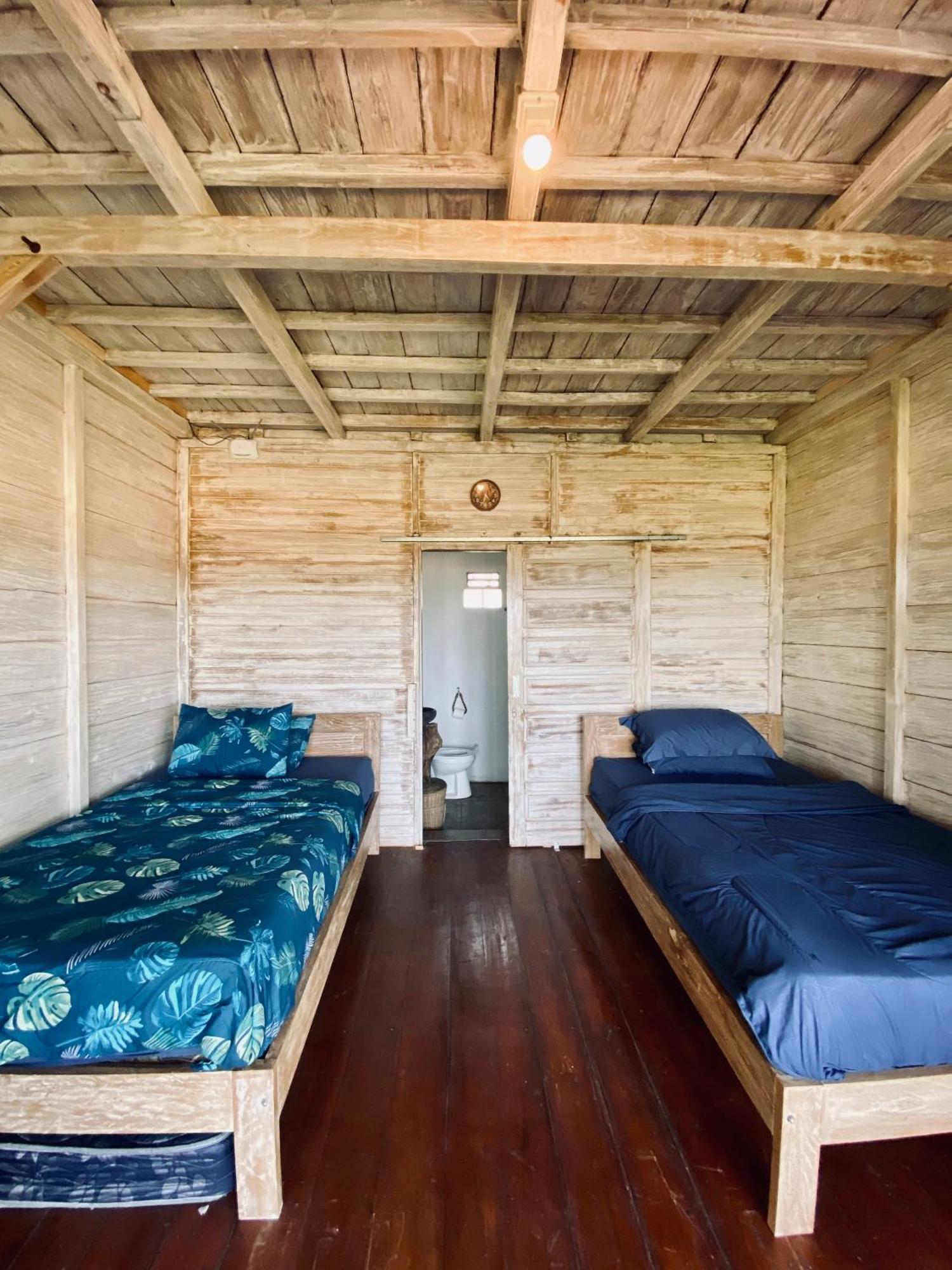 Dikaloha Surfschool And Stay Airsatang Exteriör bild