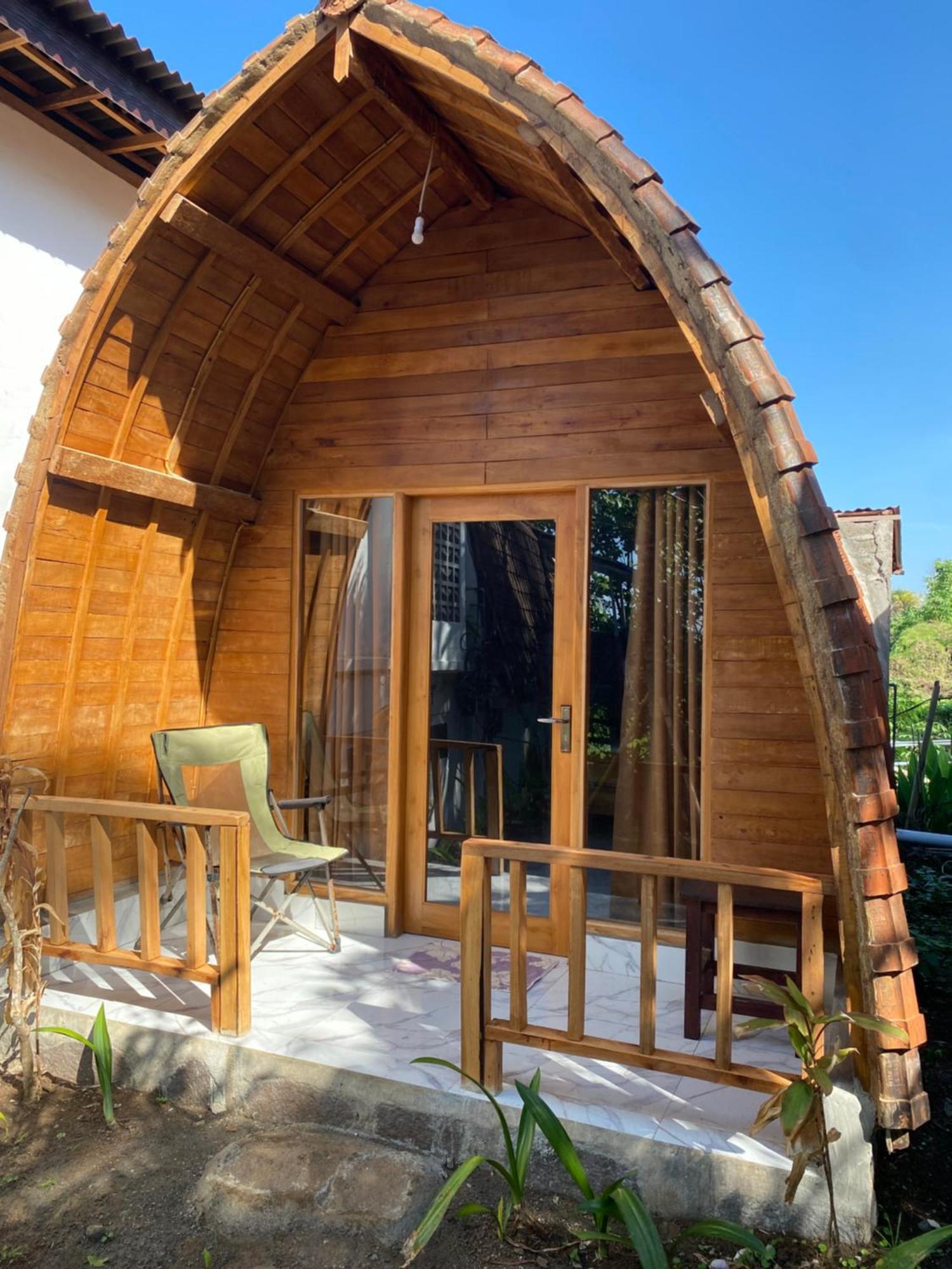 Dikaloha Surfschool And Stay Airsatang Exteriör bild